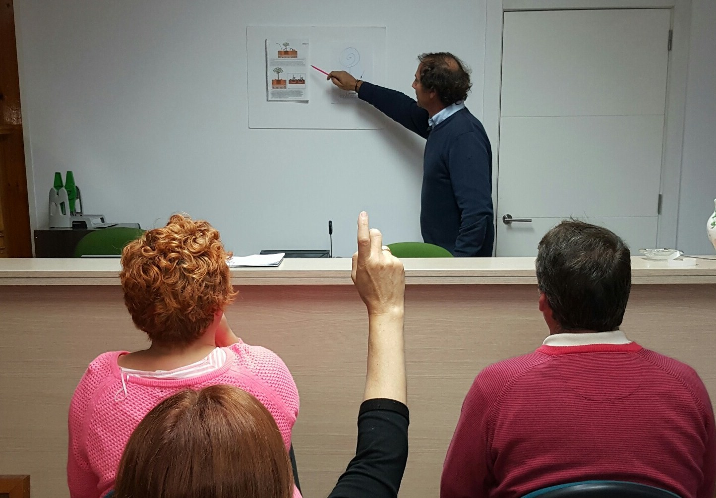 CURSOS Y VISITAS GUIADAS
